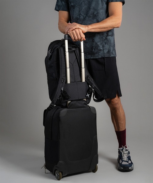 【お値下げしました】パックセーフ　Pac safe PacSafe（パックセーフ） ショルダーバッグ PACKSAFE V Tour Crossbody