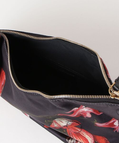 Alexander McQueen（アレキサンダーマックイーン） De Manta クラッチ