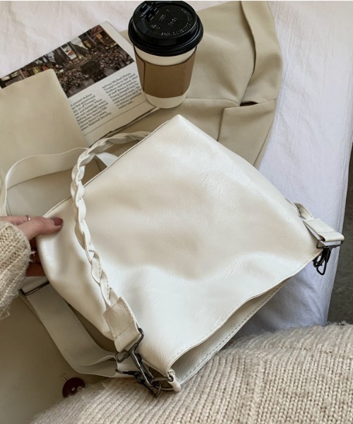 ショルダーバッグ バッグ 2way 編み込みレザーショルダーバッグ