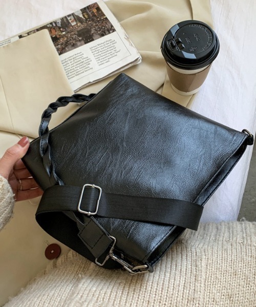 ショルダーバッグ バッグ 2way 編み込みレザーショルダーバッグ