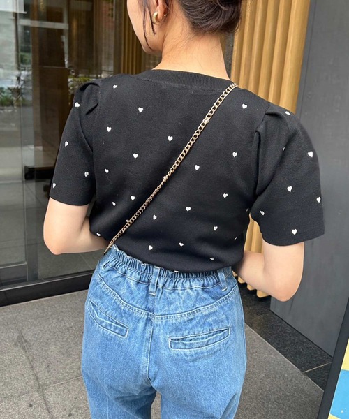 one after another NICE CLAUP ニット ハート刺繍パフスリーブニット