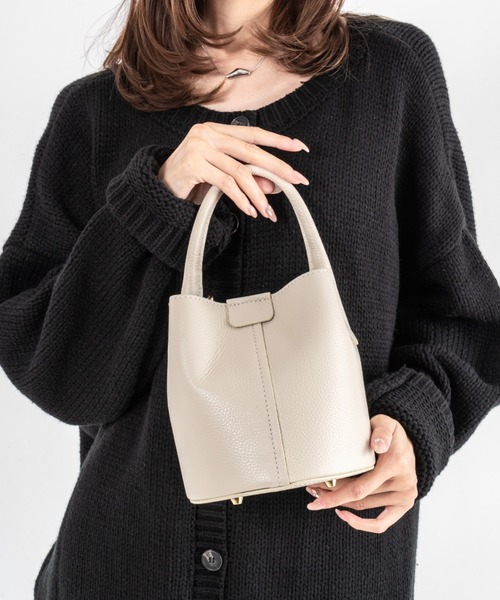 お値下げ☆新品未使用未開封☆ANDREA CARDONEバケツ型バッグ ハンドバッグ 「andrea cardone/アンドレアカルドネ」ワンハンドル
