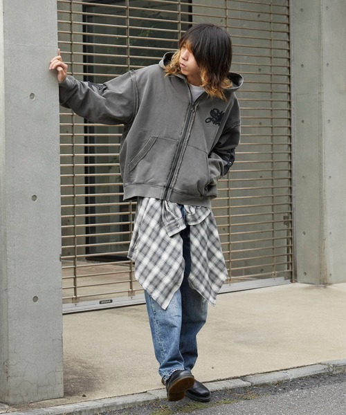 SUPPLIER（サプライヤー） パーカー Fleur Leather Patch hoodie