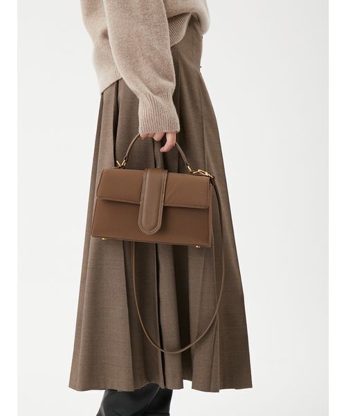 美品‼️ Mila owenブラウン ハンドバッグ ミニバッグ ミラオーエン Mila Owen（ミラオーウェン） ショルダーバッグ バッグ ショルダー付き
