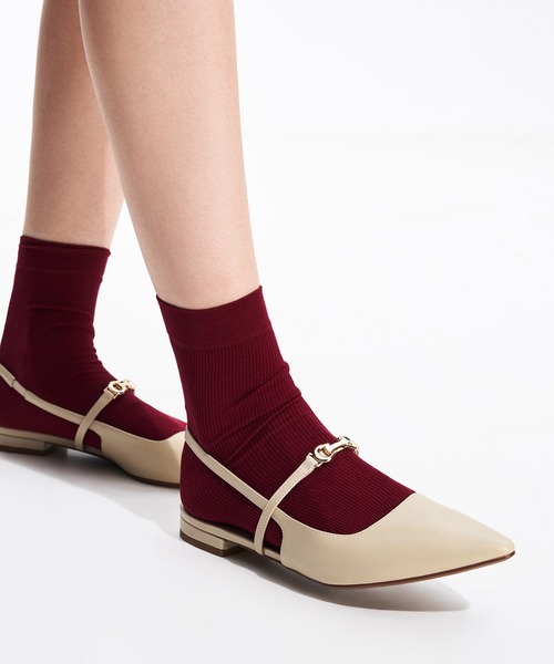 CHARLES ＆ KEITH パンプス メタリックアクセント ポインデッド