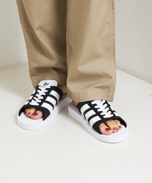 ADIDAS ORIGINALS ガゼルビーチスライド サンダル GAZELLE BEACH アディダス ガゼル ビーチ スライド / Gazelle Beach Slides