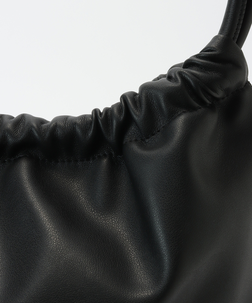 新品未使用　BRIE LEON IENAクラッチ ショルダー アイボリー ショルダーバッグ バッグ 「BRIE LEON/ブリー・レオン」ALMA XL