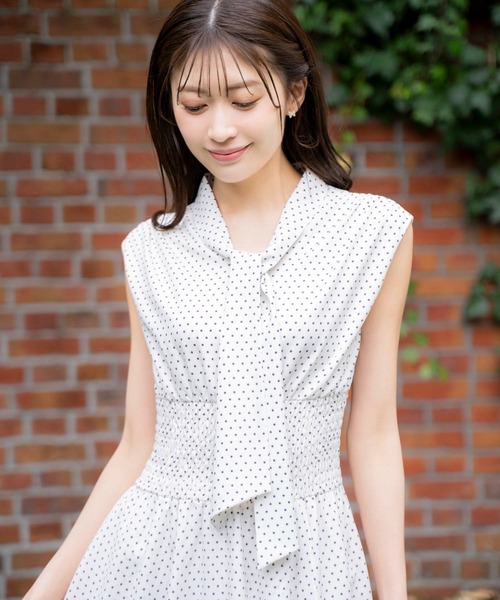 「NOELA」 半袖ワンピース M オフホワイト レディースの画像