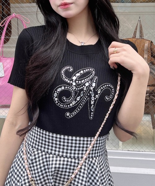 ビジュー付き半袖ニット♡ INGNI（イング） ニット セーター イニシャルビジューロゴ半袖