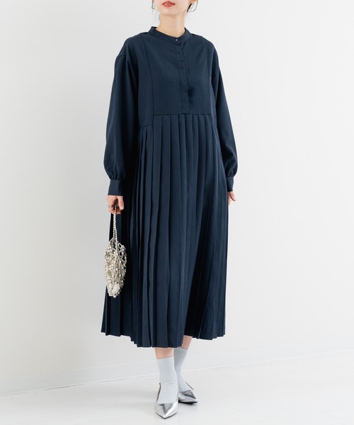 秋桜　untitled ネイビー　プリーツワンピース ワンピース 新色追加「refinedworks」人気の セミ オケージョン
