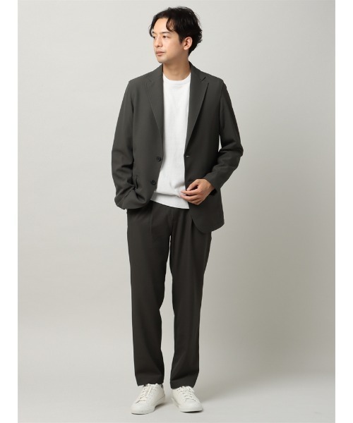 スラックス PERFORMANCE SUIT タックテーパードパンツ