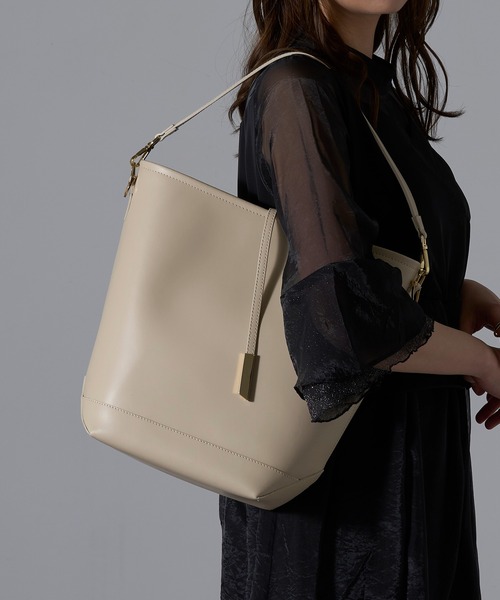 INNUE ショルダーバッグ バッグ 「INNUE」2way ワンハンドル