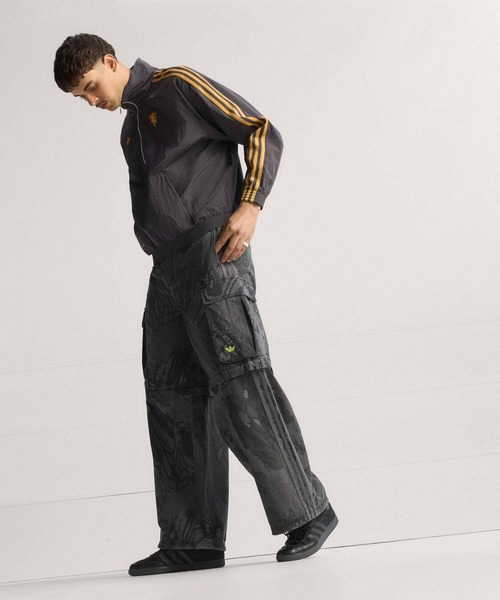 マンチェスターユナイテッド　adidas ハーフジップ　スウェット　ジャケット アディダス マンチェスターユナイテッド ハーフジップ - メルカリ