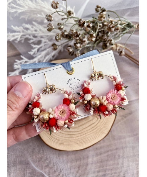 MORINOKUMA（モリノクマ） ピアス 揺れるドライフラワーリース風ピアス