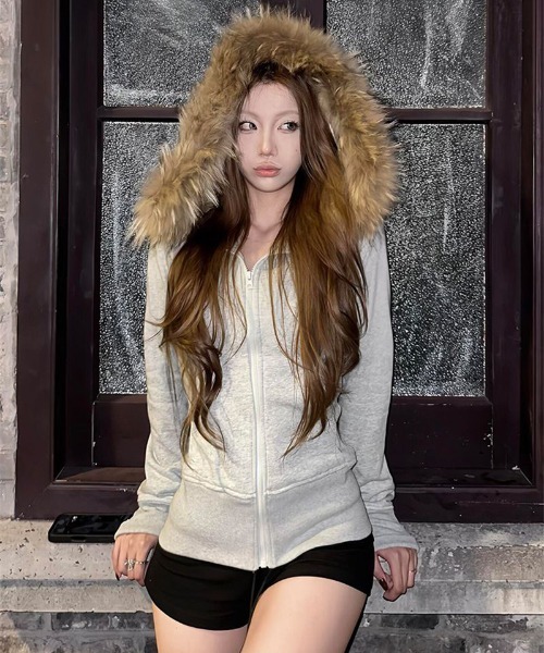 gossip!ロサンゼルス パーカー Y2K 「秋冬新作」 刺繍 ファー付き