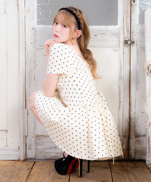 Tika（ティカ） ワンピース キャバドレス ミニ フレア 半袖ドット