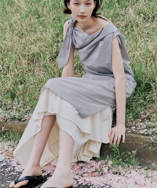 ワンピース 「leinwande」26SS新作 Tucked Ribbon Dressの画像