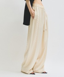 ADAM ET ROPE'（アダムエロペ） パンツ サイドレーストラックパンツ