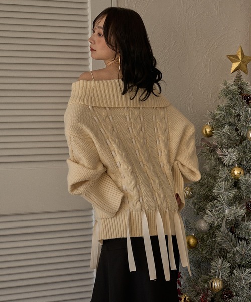 【mideal】オフショルダーチョーカーニット　ベージュ mideal（マイディール）の「off shoulder choker knit / オフ