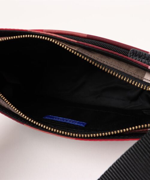 「BLUE LABEL CRESTBRIDGE」 ショルダーバッグ FREE ベージュ系その他 レディースの画像