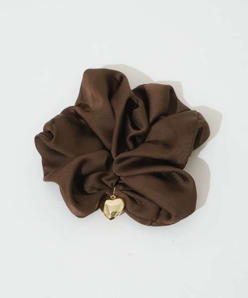 flower（ファッション） シュシュ ハートチャームシュシュ