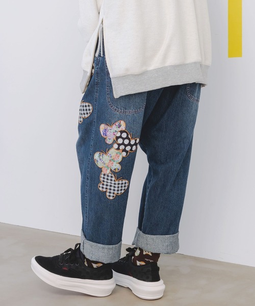 ScoLar キャンディー刺繍デニムパンツ・新品 iS ScoLar／スカラー／蝶花刺繍デニムパンツ - メルカリ