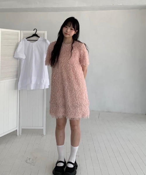 WERTHY FLUFFY DRESS ワンピース hugi ワンピース FLUFFY FEATHER DRESS/ふわふわフェザーワンピース