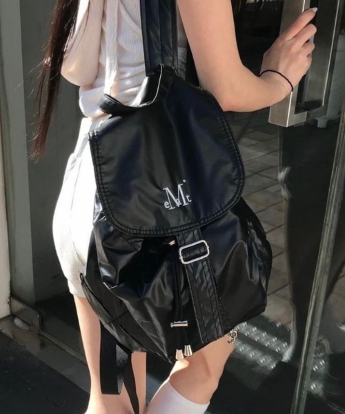 mucent ブラック リュック・バックパック mucent ブラック リュック・バックパック - メルカリ
