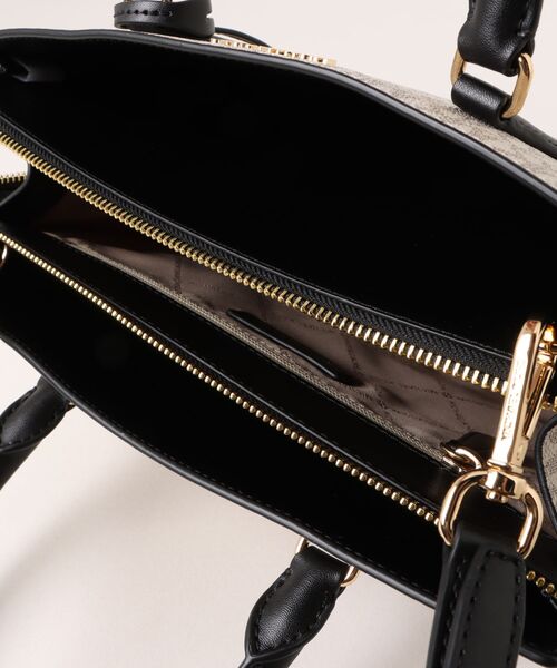 【値下げ相談可‼️】MICHAEL KORS ブラック ハンドバッグ 保存袋付き MICHAEL KORS（マイケルコース） ハンドバッグ SHEILA センタージップ