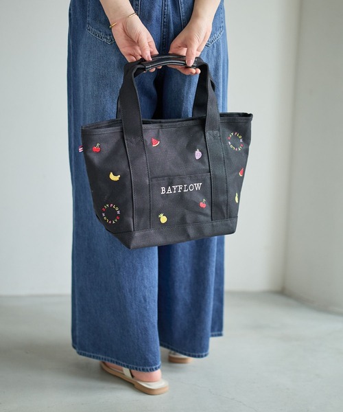 BAYFLOW（ベイフロー） トートバッグ 「A4サイズ収納可」フルーツ刺繍