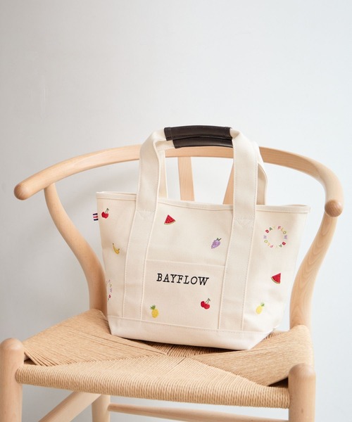 BAYFLOW（ベイフロー） トートバッグ 「A4サイズ収納可」フルーツ刺繍