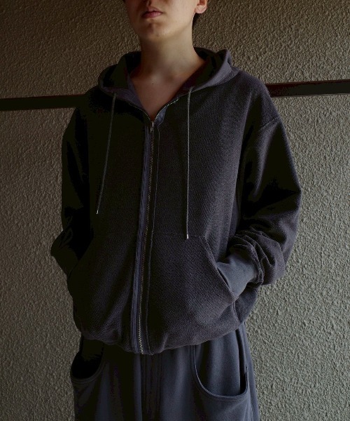 ABELIA EDOWARD GOUCHA（アベリアエドワードゴーチャ） パーカー