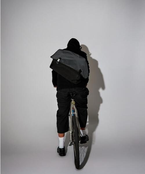 PACKING（パッキング） ショルダーバッグ BLACK REFLECTIVE MESSENGER