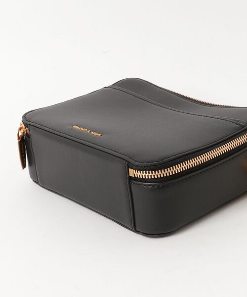 CHARLES ＆ KEITH（チャールズ&キース） 「CHARLES & KEITH