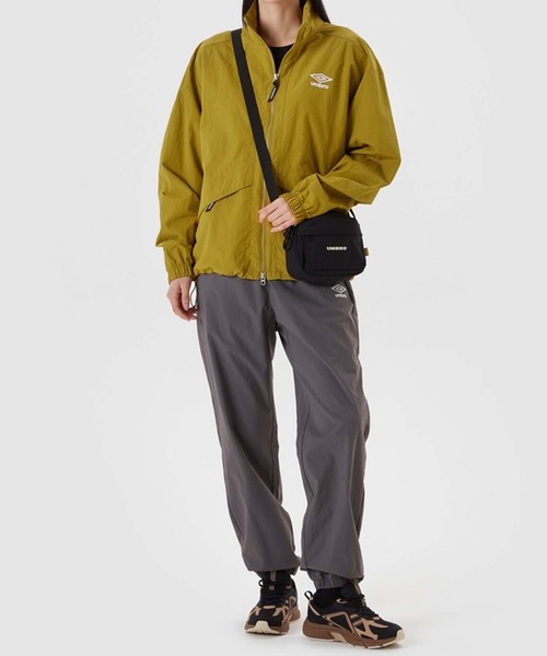 UMBRO■Essential Square CrossBag■送料込 umbro ショルダーバッグ 「日本未入荷」UMBRO / アンブロ 餃子