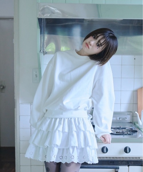 トレーナー スウェット Crewneck embroidery sweatshirt /クルーネック袖刺繍スウェット レディース