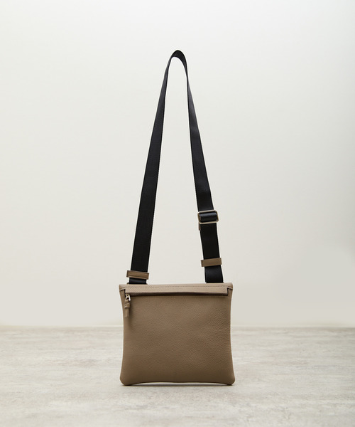 itti ショルダーバッグ MICHELLE POSTMAN SHOULDER / DIPLO SKY｜ショルダーバッグ 本革