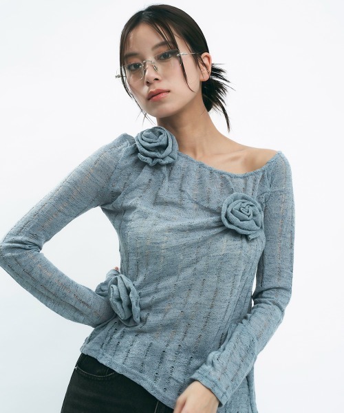 tシャツ Flower corsage one-shoulder top / フラワーコサージュワンショルカットソー レディース