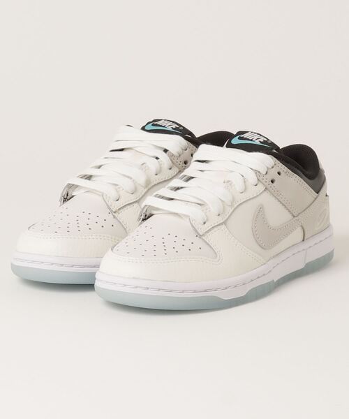 NIKE（ナイキ） ローカットスニーカー 26 クリーム レディース