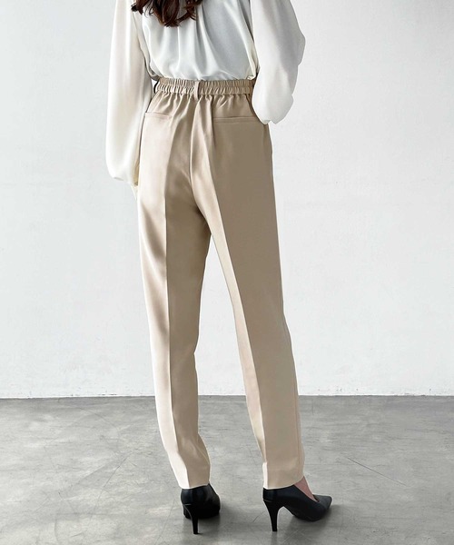「GeeRA」 「sucre」スカートスーツ SMALL ベージュ レディースの画像