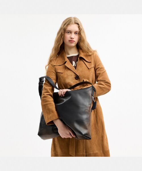 そこそこ美品です、COACH レザー メッセンジャーバッグ売ります COACH（コーチ） ショルダーバッグ モット メッセンジャー バッグ
