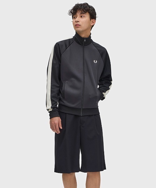 FRED PERRY（フレッドペリー） ジャージ Contrast Sleeve Track Jacket