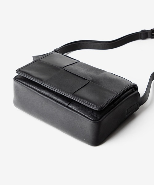 ギオネ GUIONNET PG014LP ショルダーバッグ TILE 3 BY 2 GUIONNET ショルダーバッグ バッグ TILE 3 BY 2 SHOULDER BAG