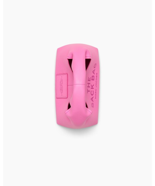 MARC JACOBS ザ レザー サック バッグ マーク ジェイコブス「ザ サック バッグ」にチェーンストラップ