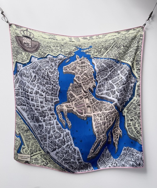 騎士と馬のデザイン大判スカーフ 騎士と馬のデザイン大判スカーフ 騎士と馬のデザイン大判スカーフ