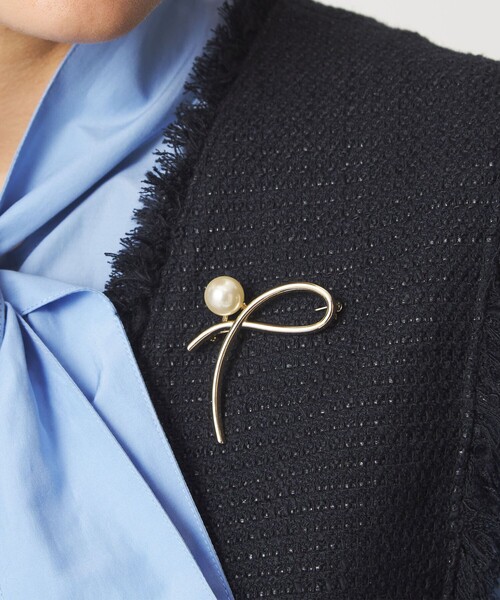 SWAROVSKI（スワロフスキー） ブローチ 「公式」「スワロフスキー