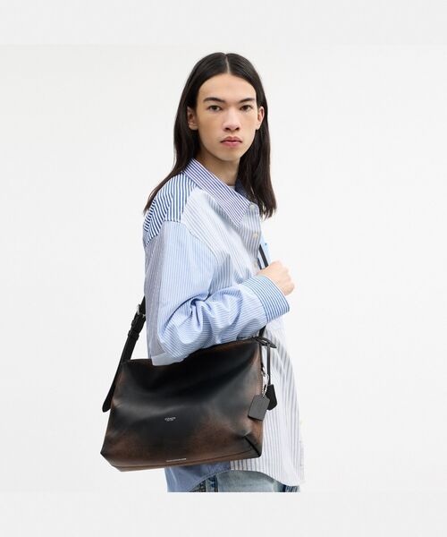 COACH（コーチ） ショルダーバッグ モット メッセンジャー バッグ 33