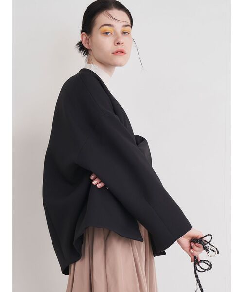 フォルムショートコート 