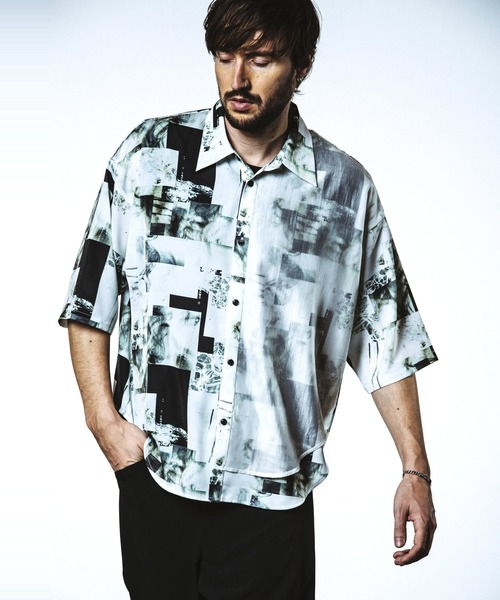 エンフォルドHALF SLEEVE SHIRTハーフ スリーブ シャツ NO ID.（ノーアイディー） シャツ 「NO ID.」Half Sleeve Layered Big