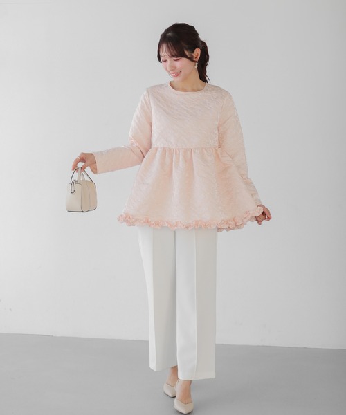 Fit more（フィットモア） フラワージャガード裾フリルトップス